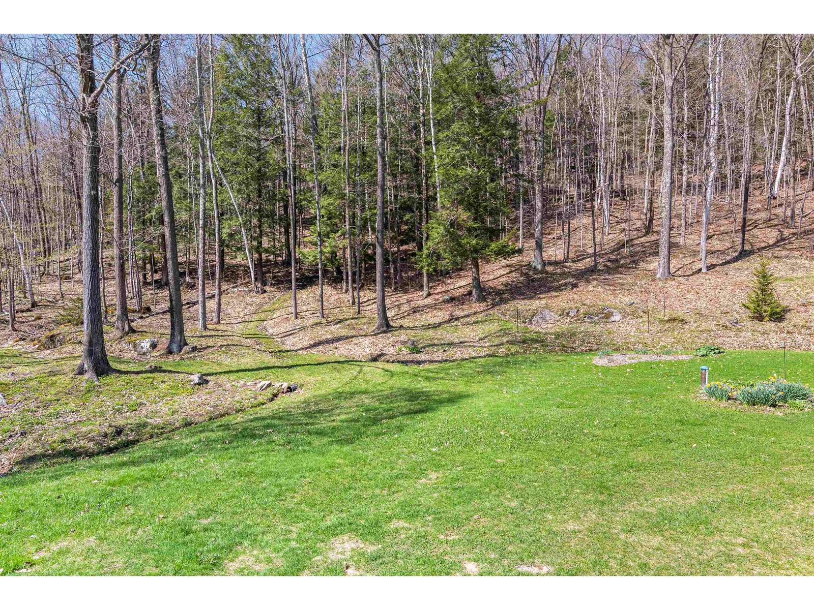 1011 Happy Hollow Road