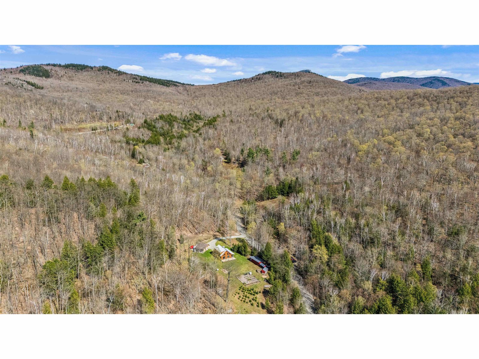 1011 Happy Hollow Road