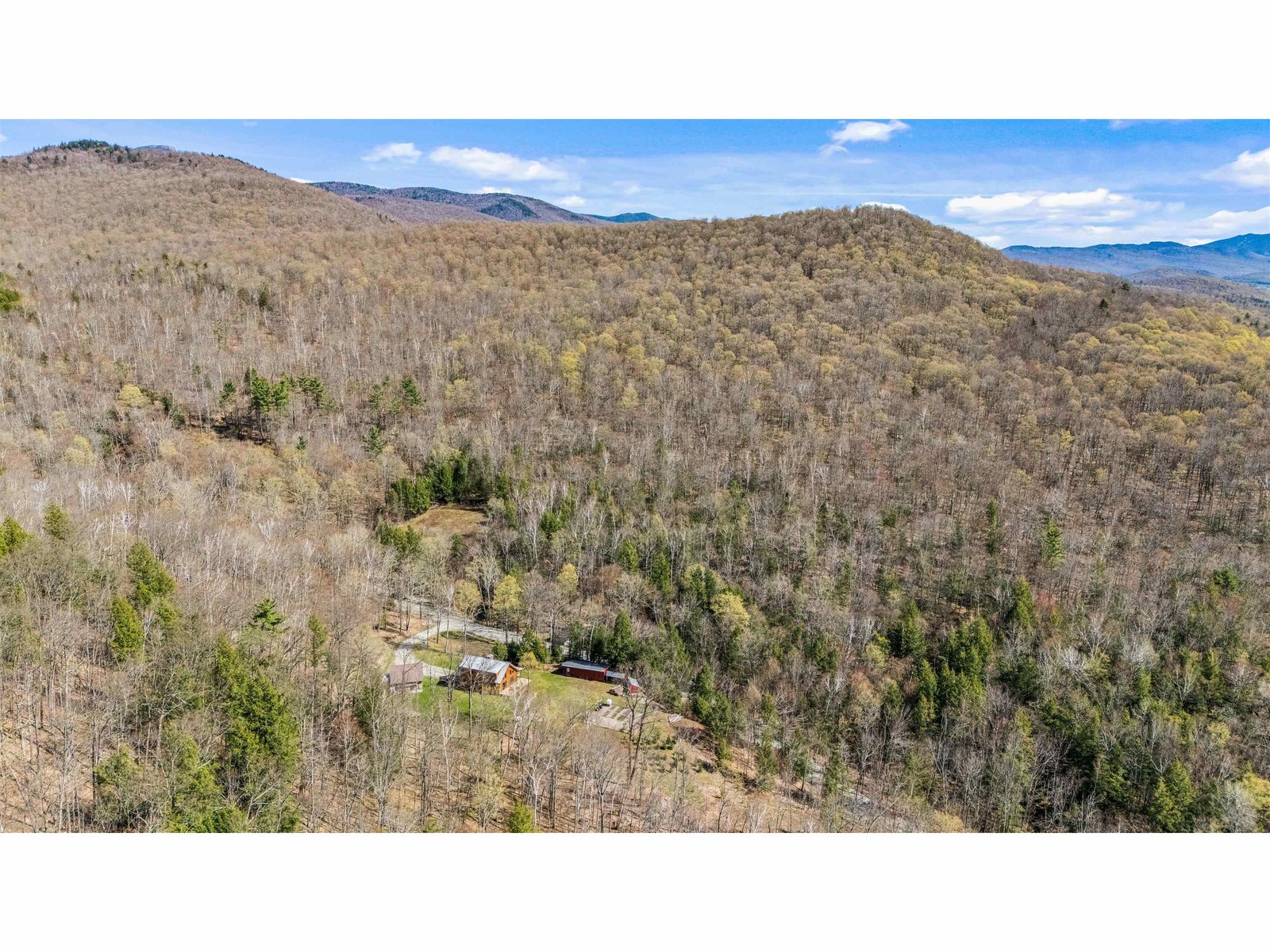 1011 Happy Hollow Road