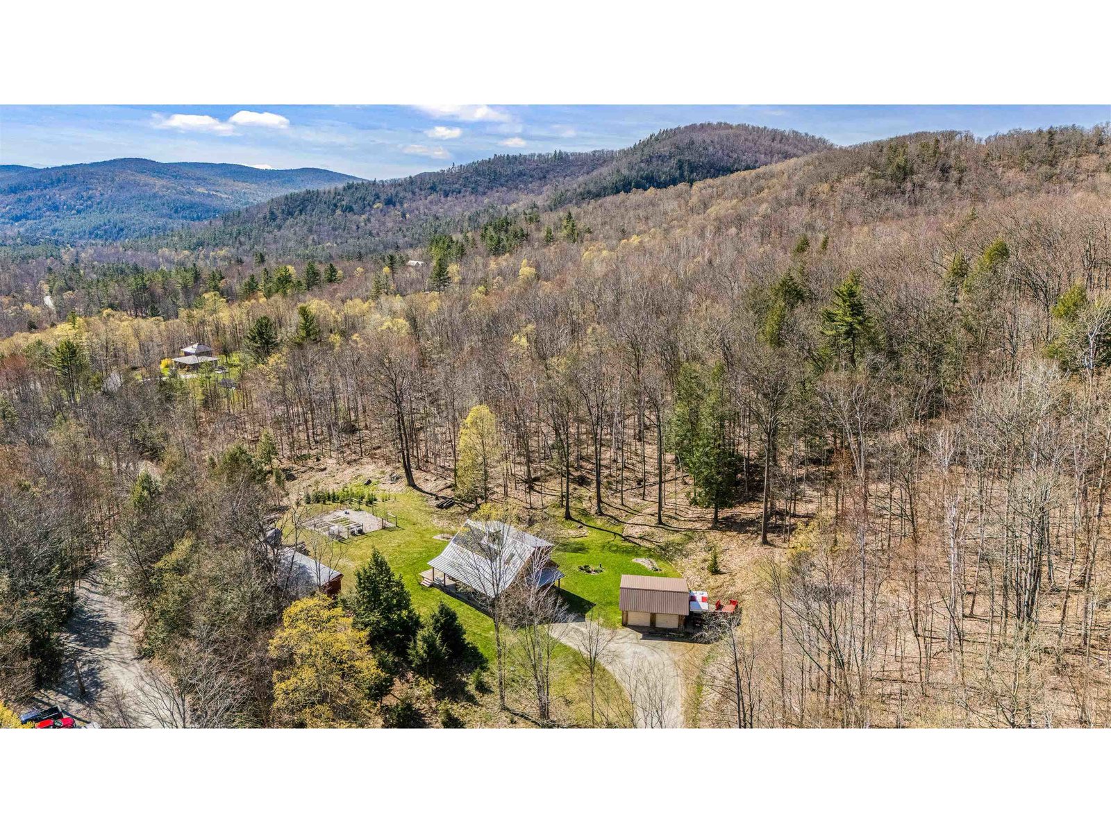 1011 Happy Hollow Road