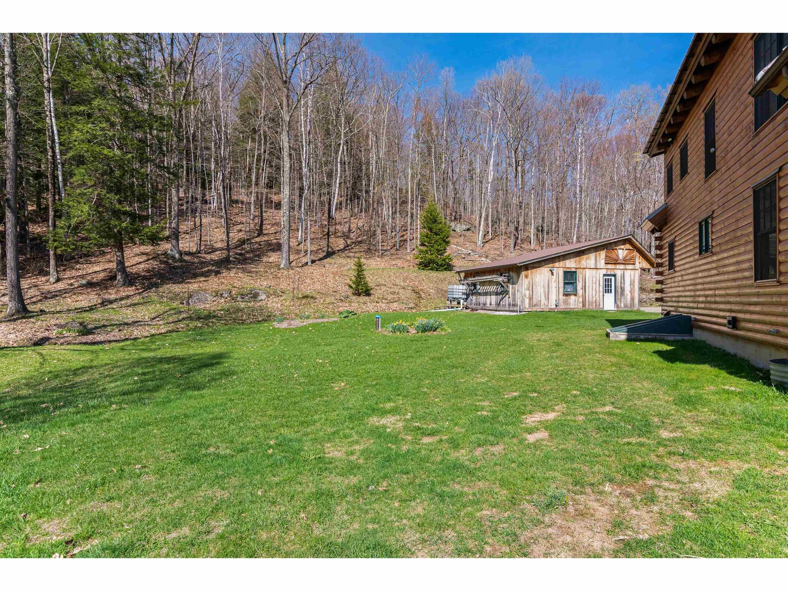 1011 Happy Hollow Road