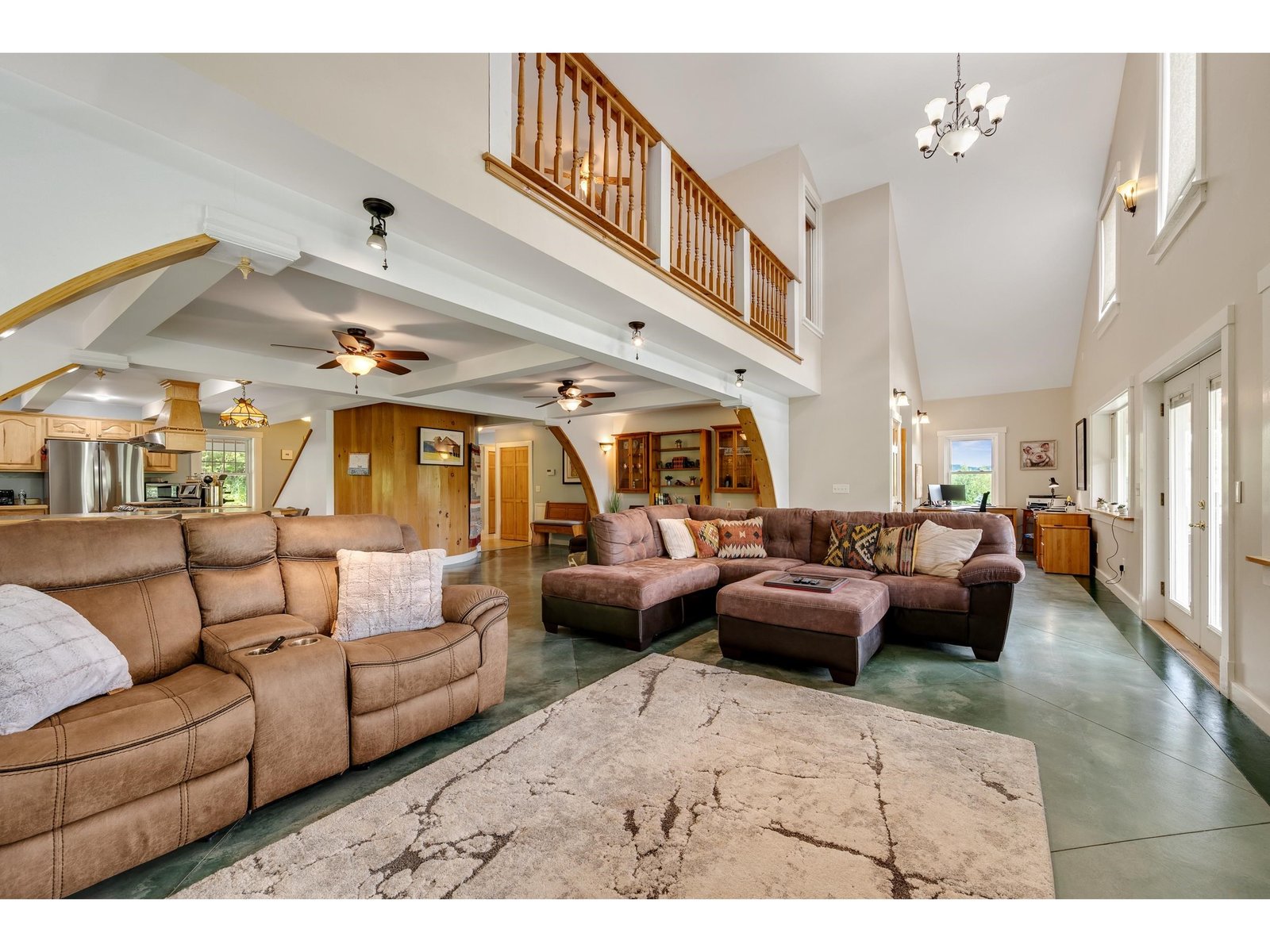 1012 Hallstrom Road