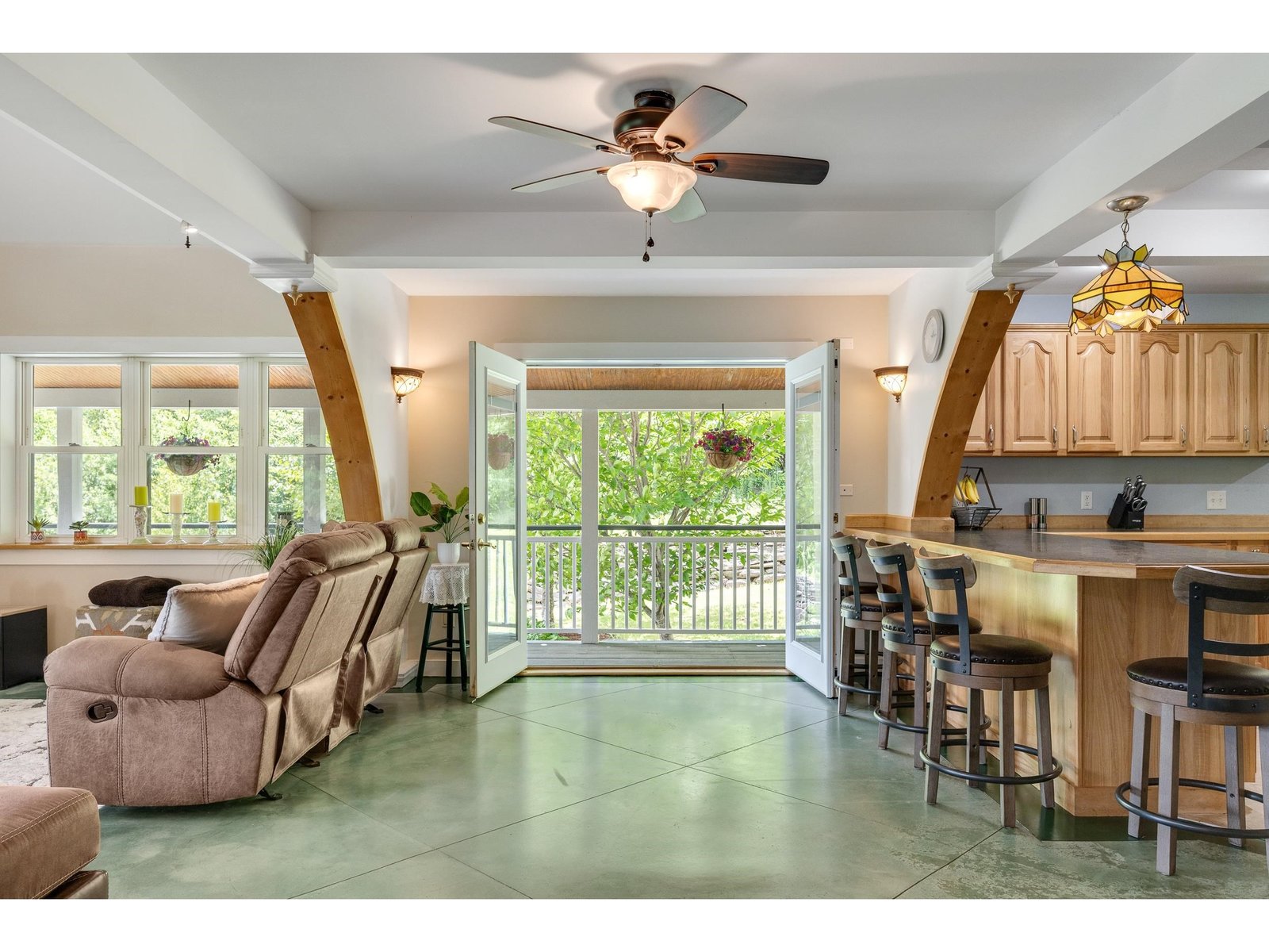 1012 Hallstrom Road