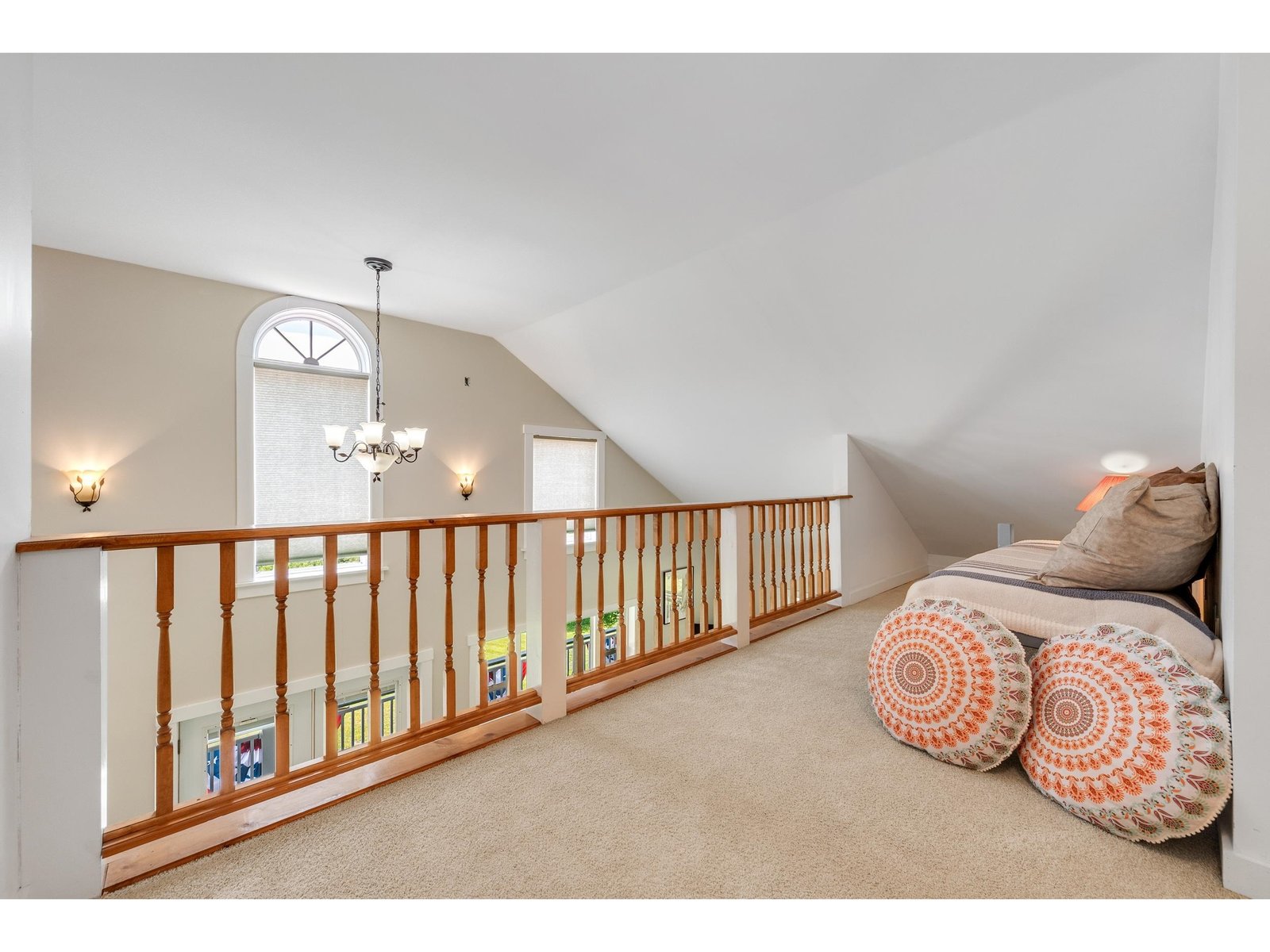 1012 Hallstrom Road
