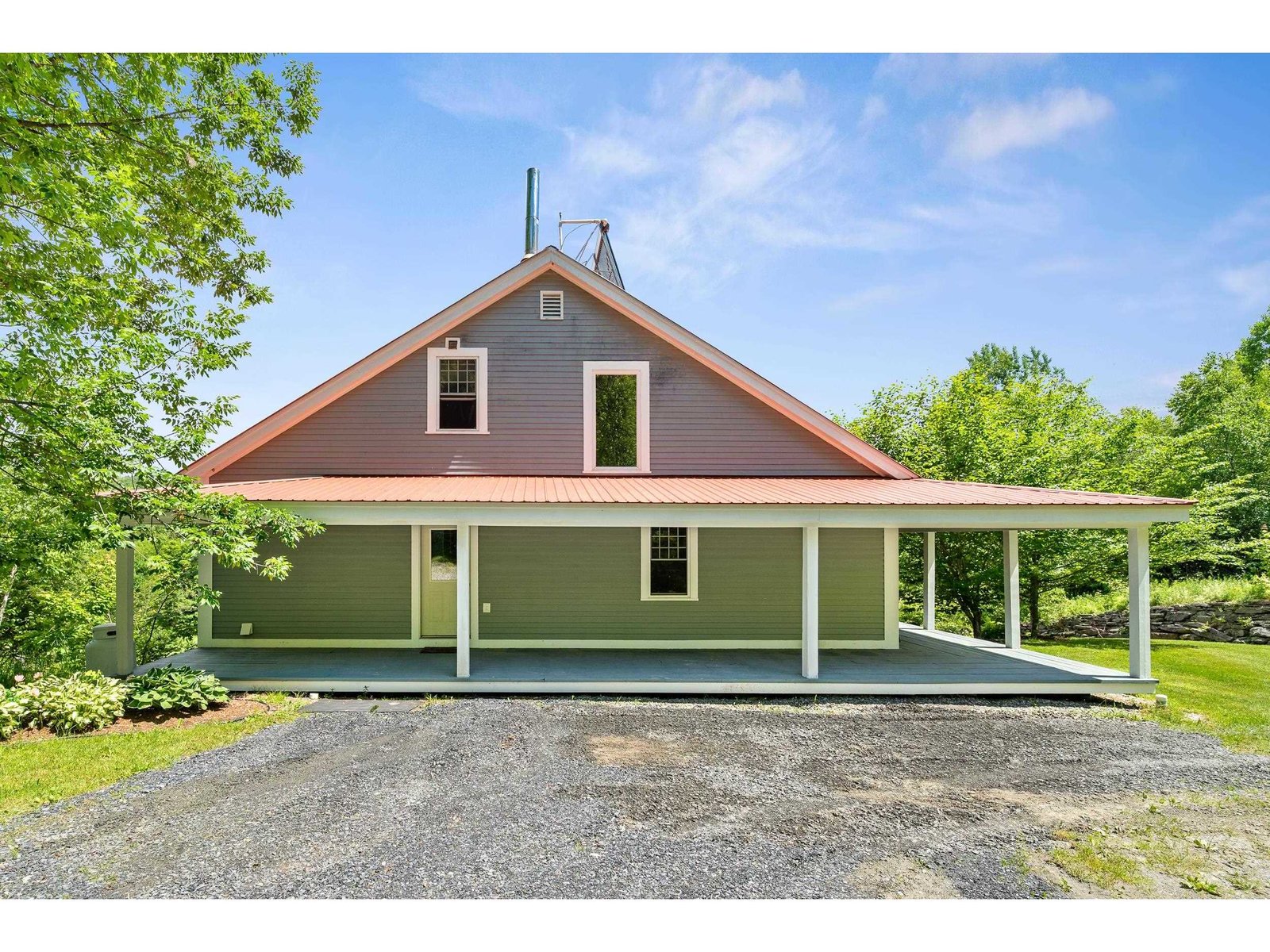 1012 Hallstrom Road
