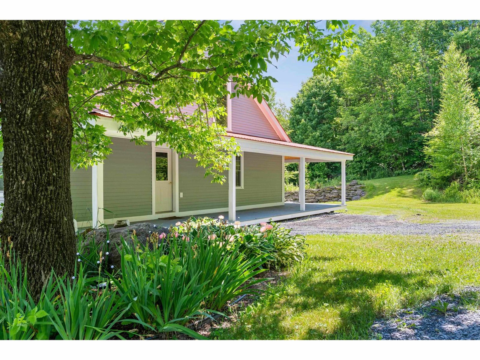 1012 Hallstrom Road
