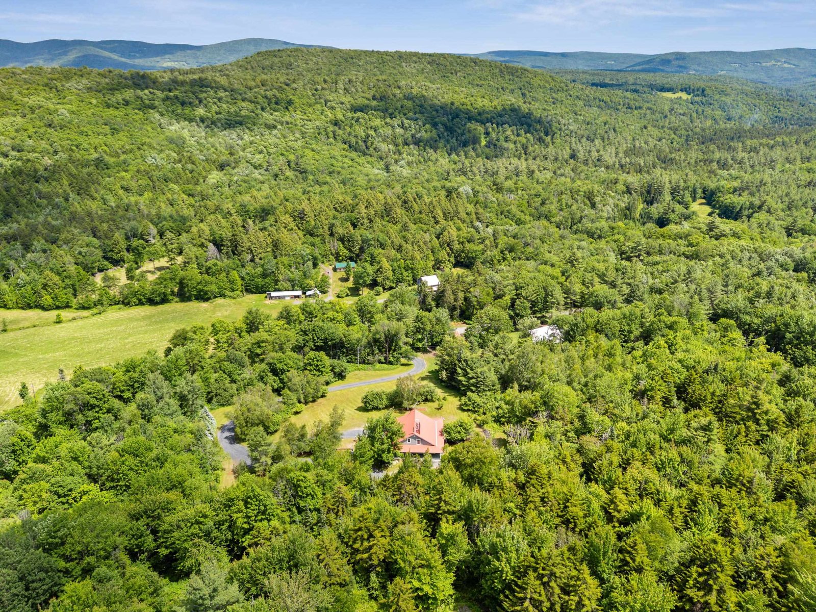 1012 Hallstrom Road