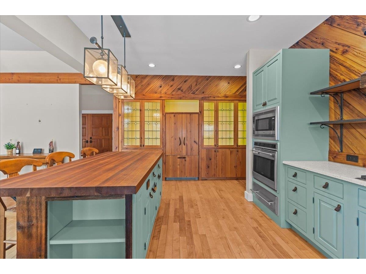 1016 Kew Vasseur Road