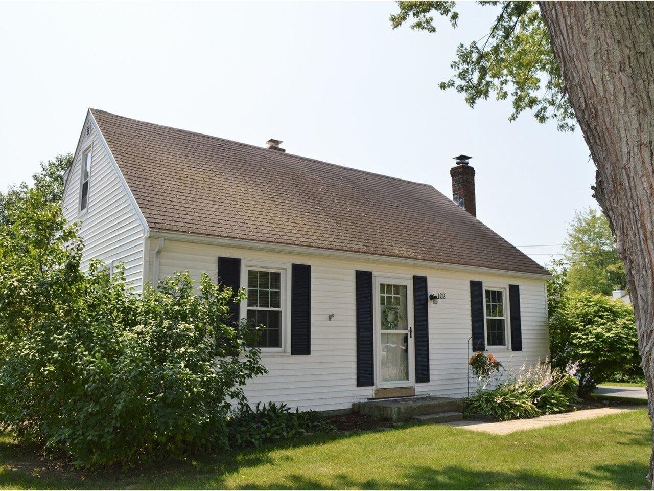102 Abnaki Avenue