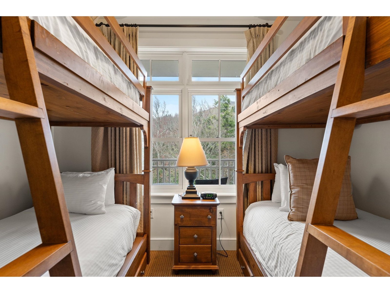 102 Forest 312 Drive, Unit 312 plus lockout 314