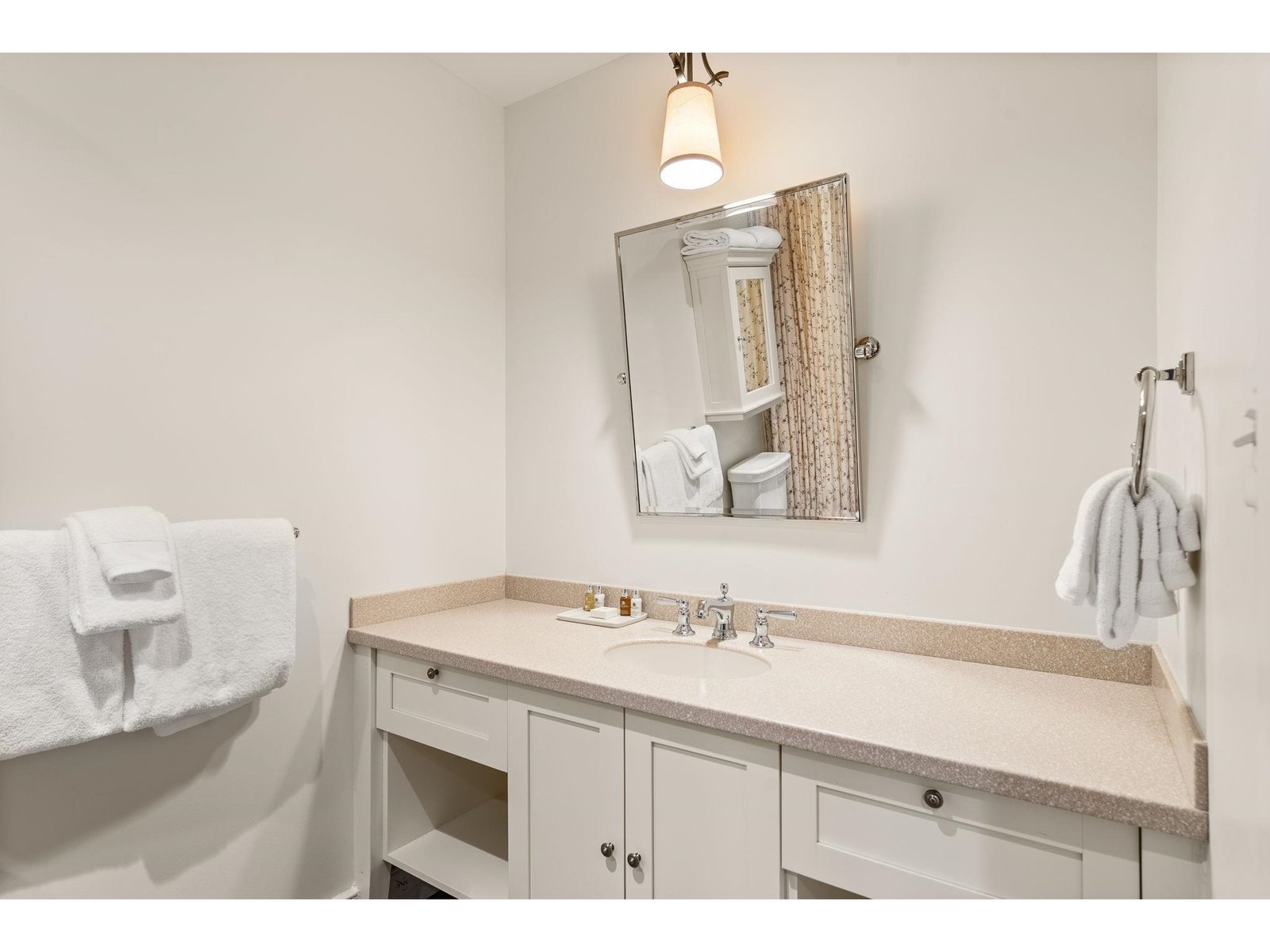102 Forest 312 Drive, Unit 312 plus lockout 314