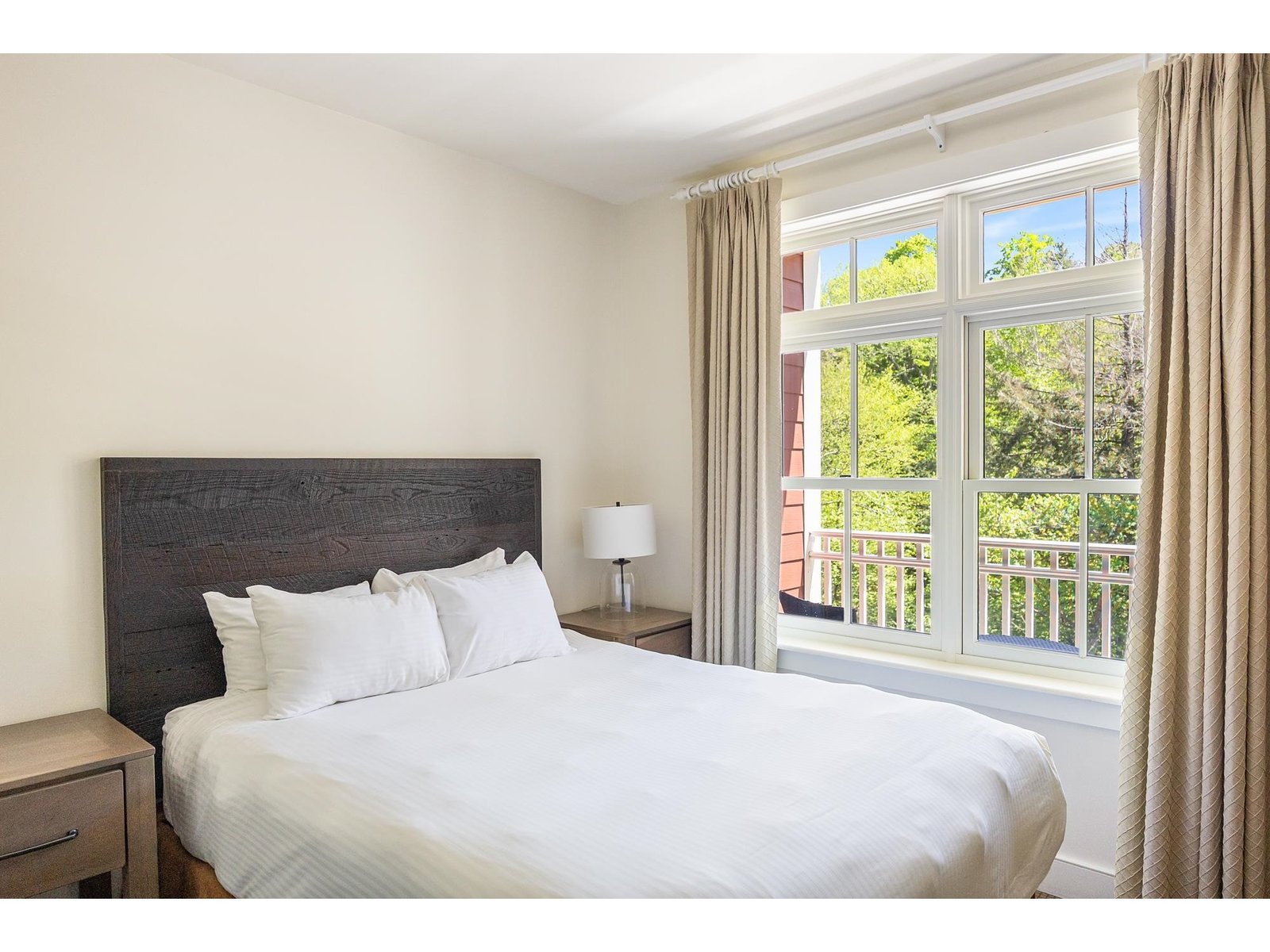 102 Forest Drive, Unit 202 (LO 204)/ IV Clay Brook at Sugarbush