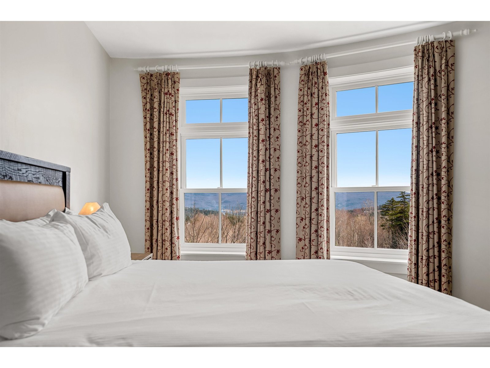 102 Forest Drive, Unit 218 / IV Clay Brook at Sugarbush
