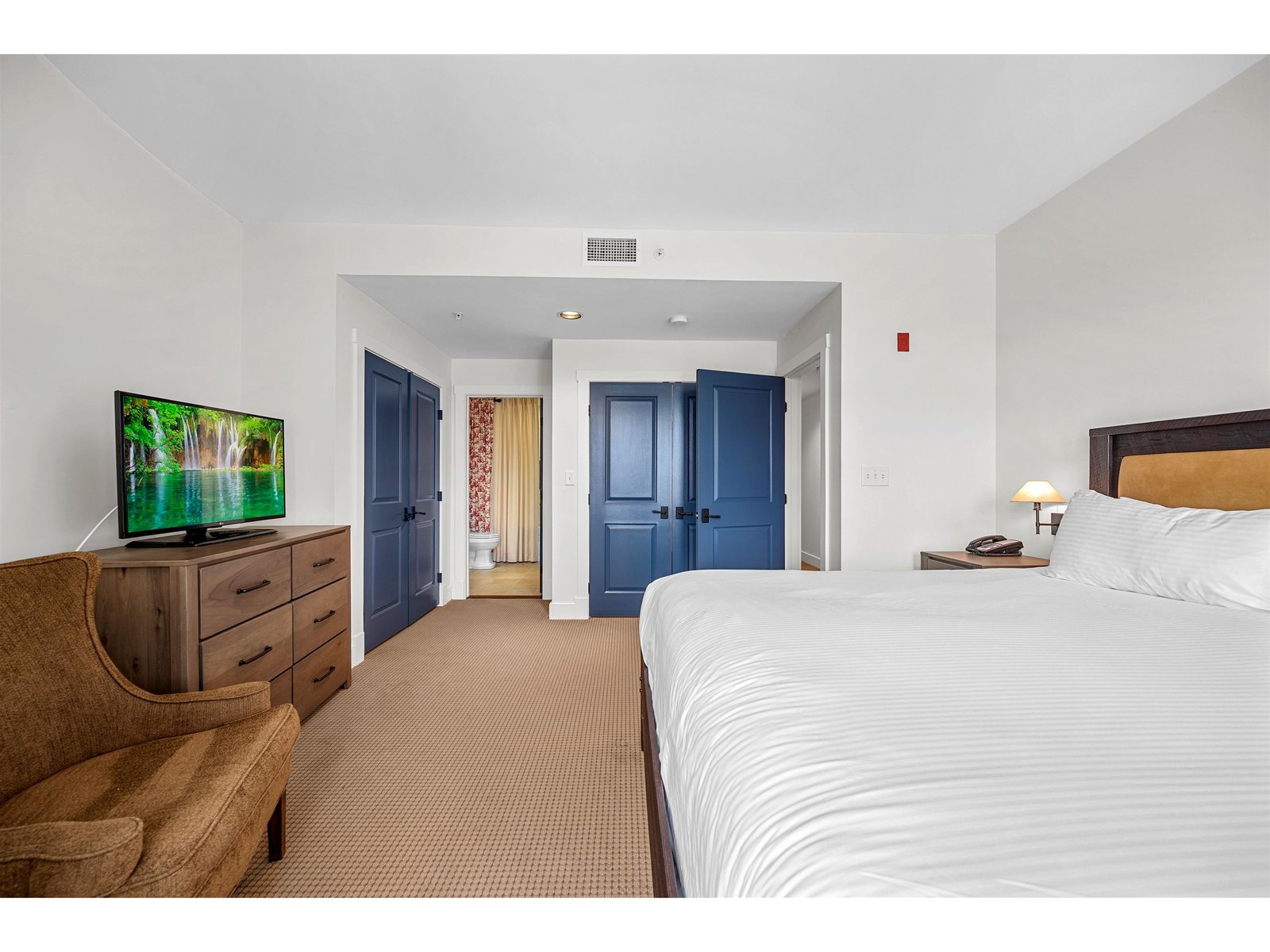 102 Forest Drive, Unit 218 / IV Clay Brook at Sugarbush
