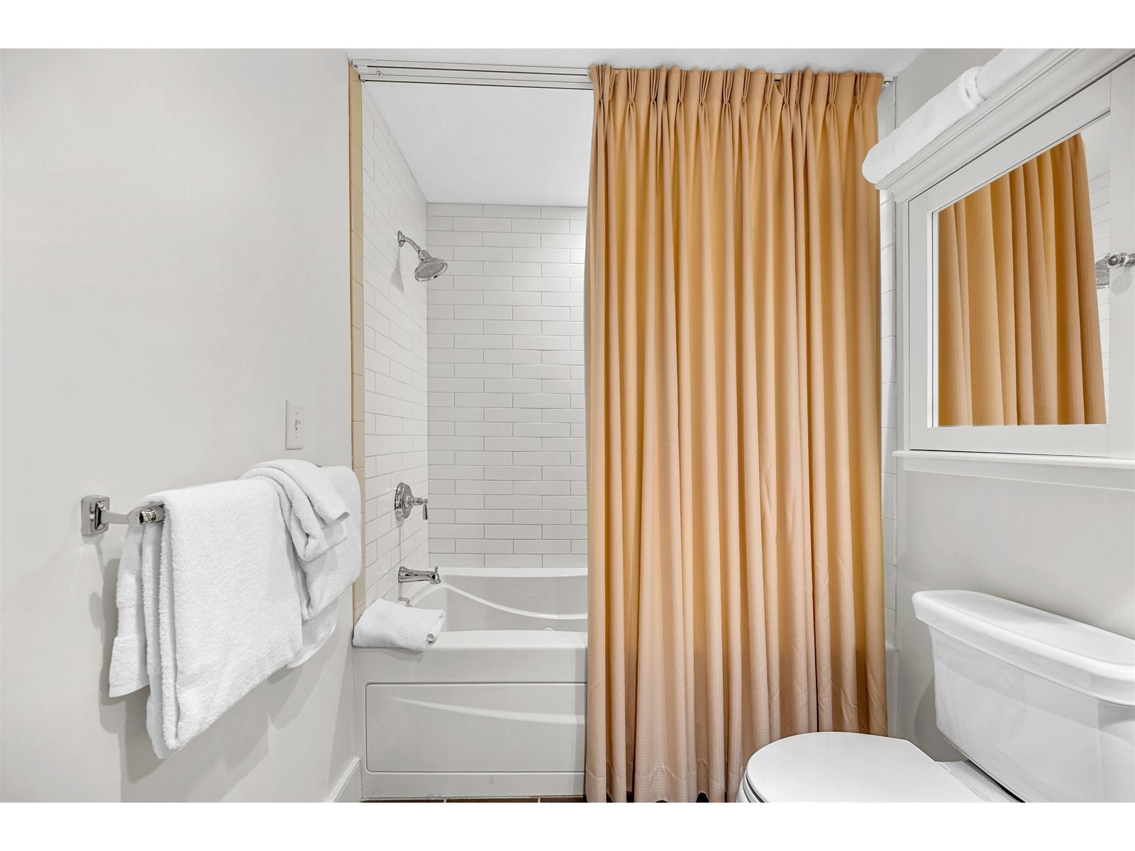 102 Forest Drive, Unit 218 / IV Clay Brook at Sugarbush