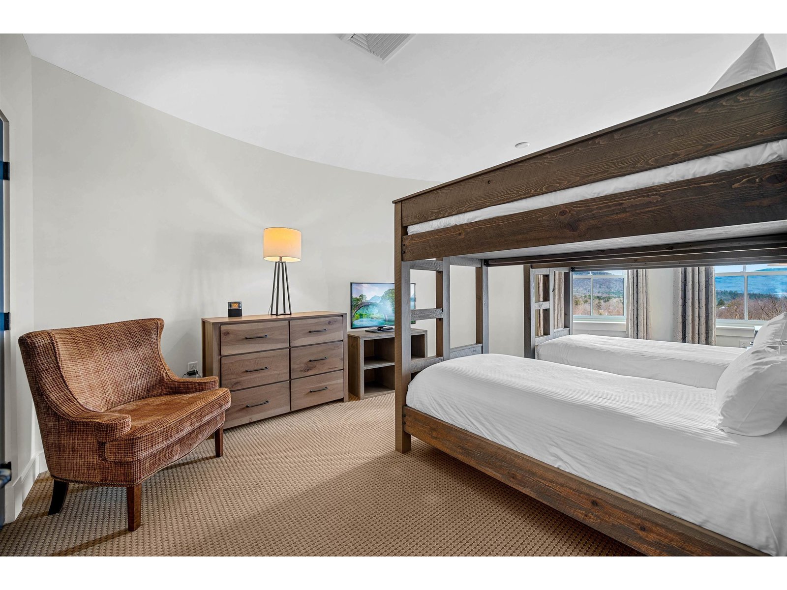 102 Forest Drive, Unit 218 / IV Clay Brook at Sugarbush