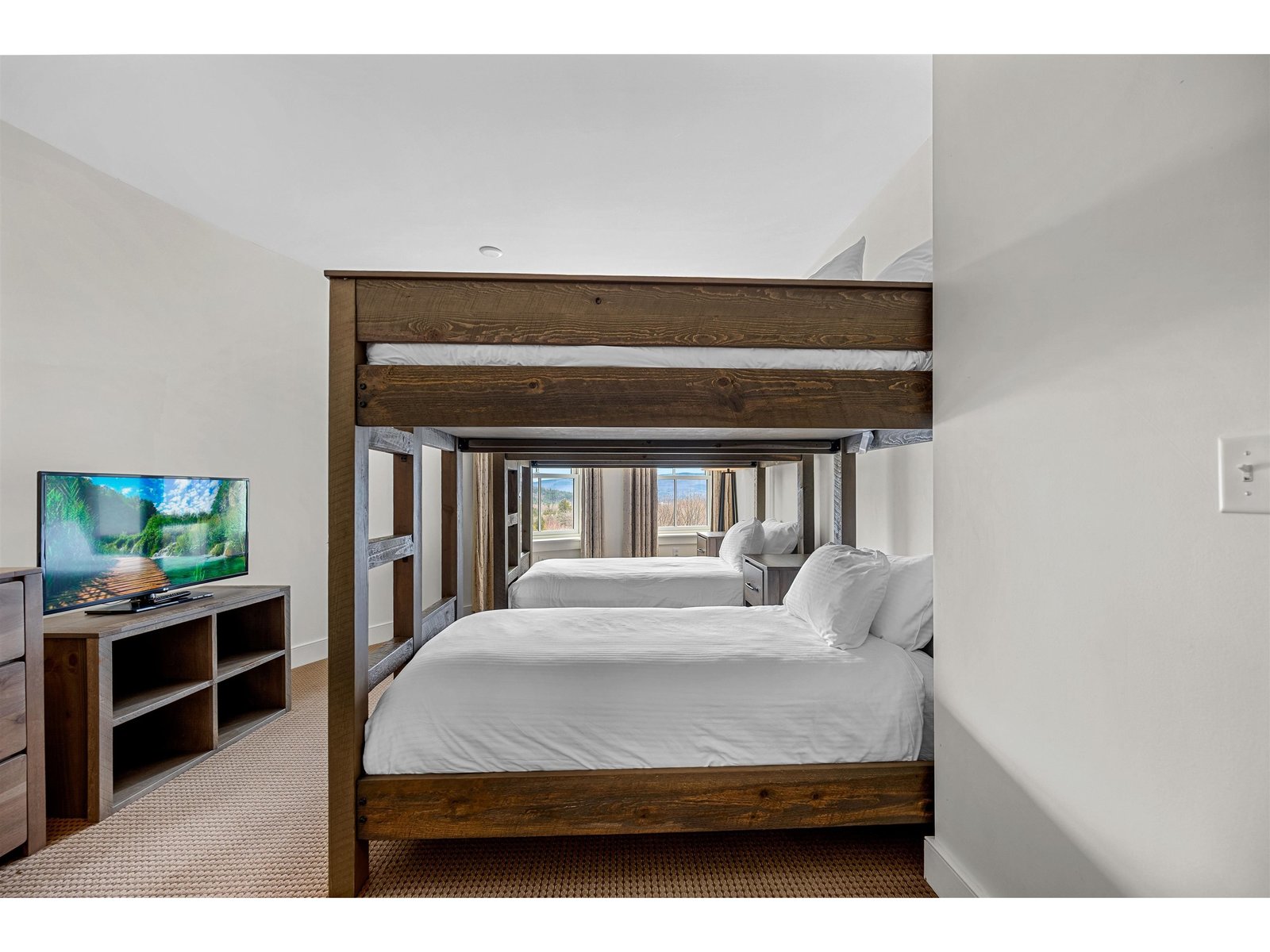 102 Forest Drive, Unit 218 / IV Clay Brook at Sugarbush