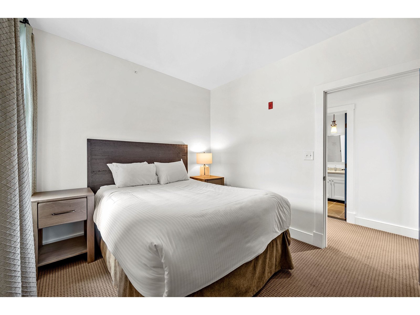 102 Forest Drive, Unit 218 / IV Clay Brook at Sugarbush