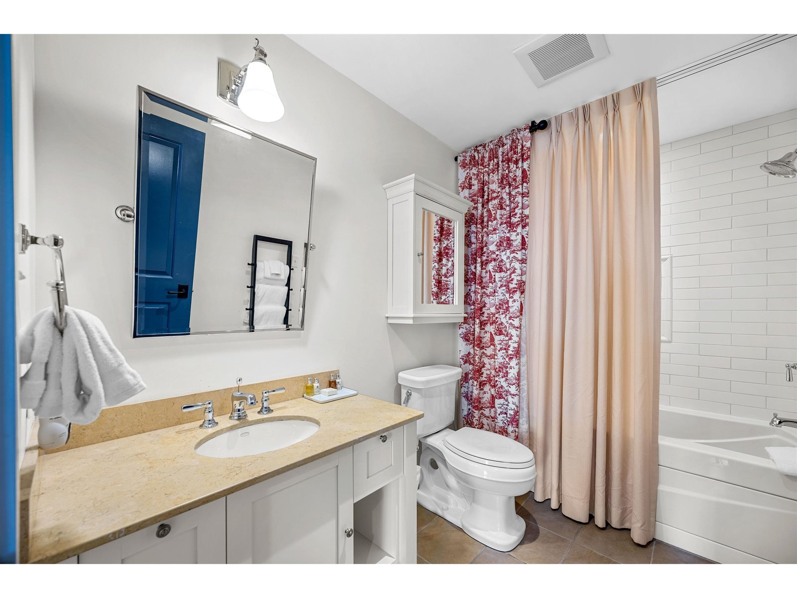 102 Forest Drive, Unit 218 / IV Clay Brook at Sugarbush