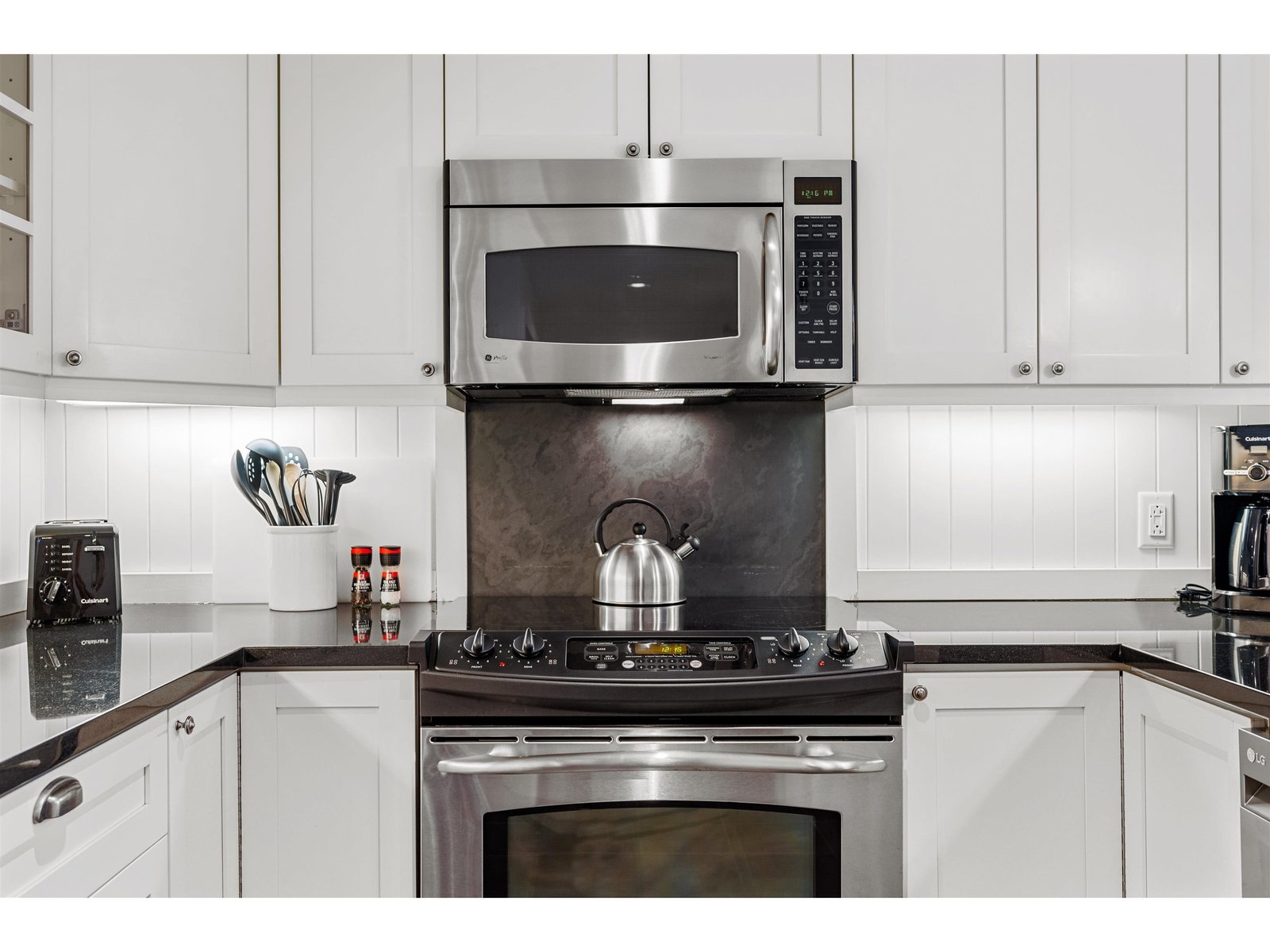 102 Forest Drive, Unit 218 / IV Clay Brook at Sugarbush