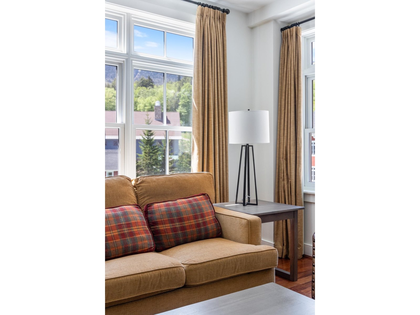 102 Forest Drive, Unit 309 / I Clay Brook at Sugarbush