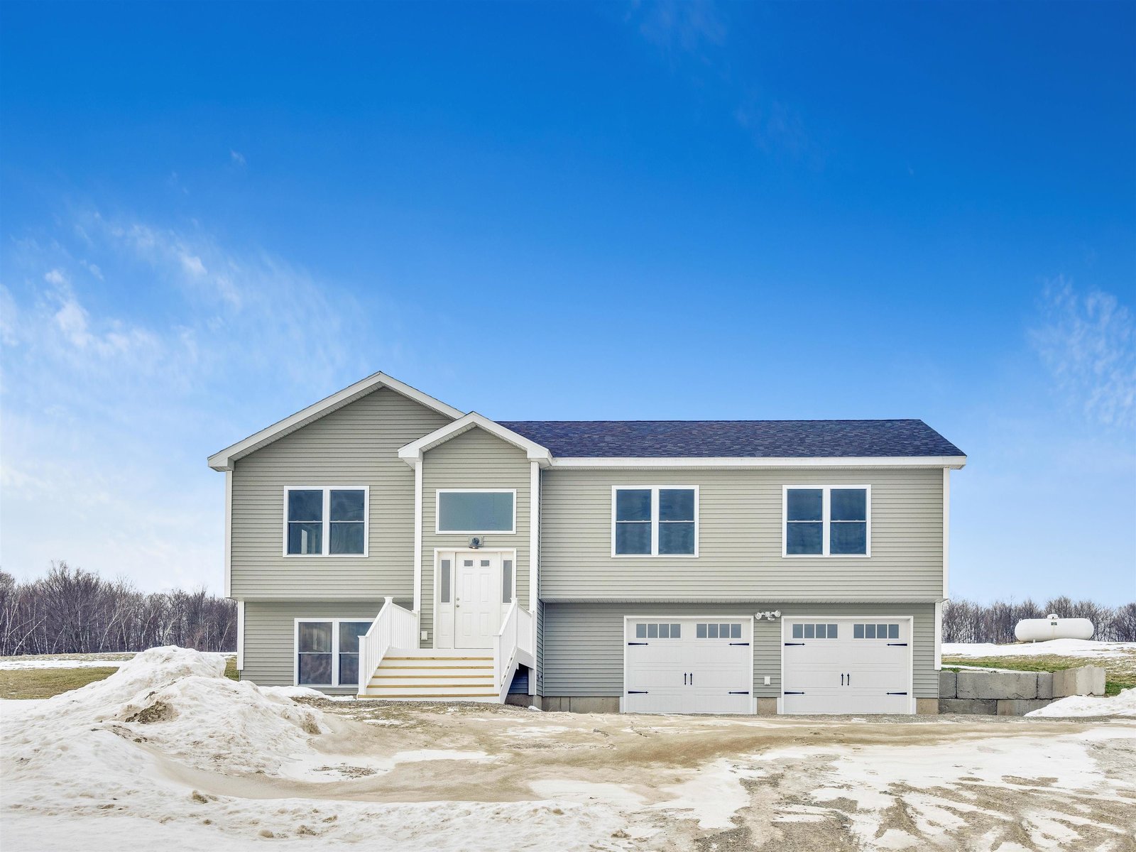 102 Hillside Drive