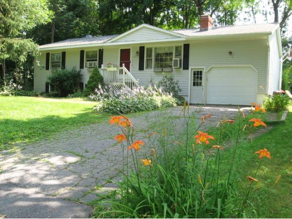 102 Hullcrest Lane