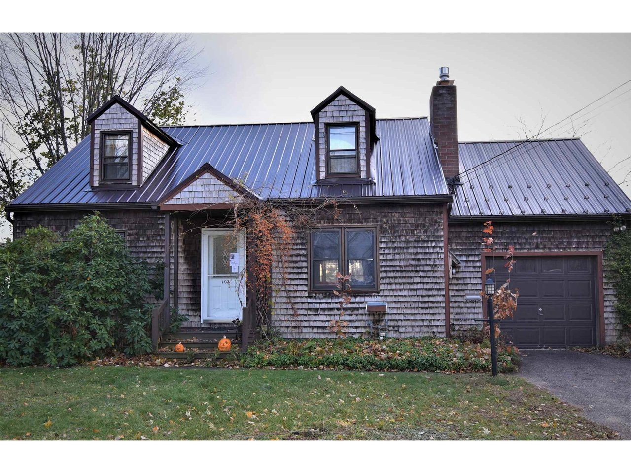 102 Iroquois Avenue