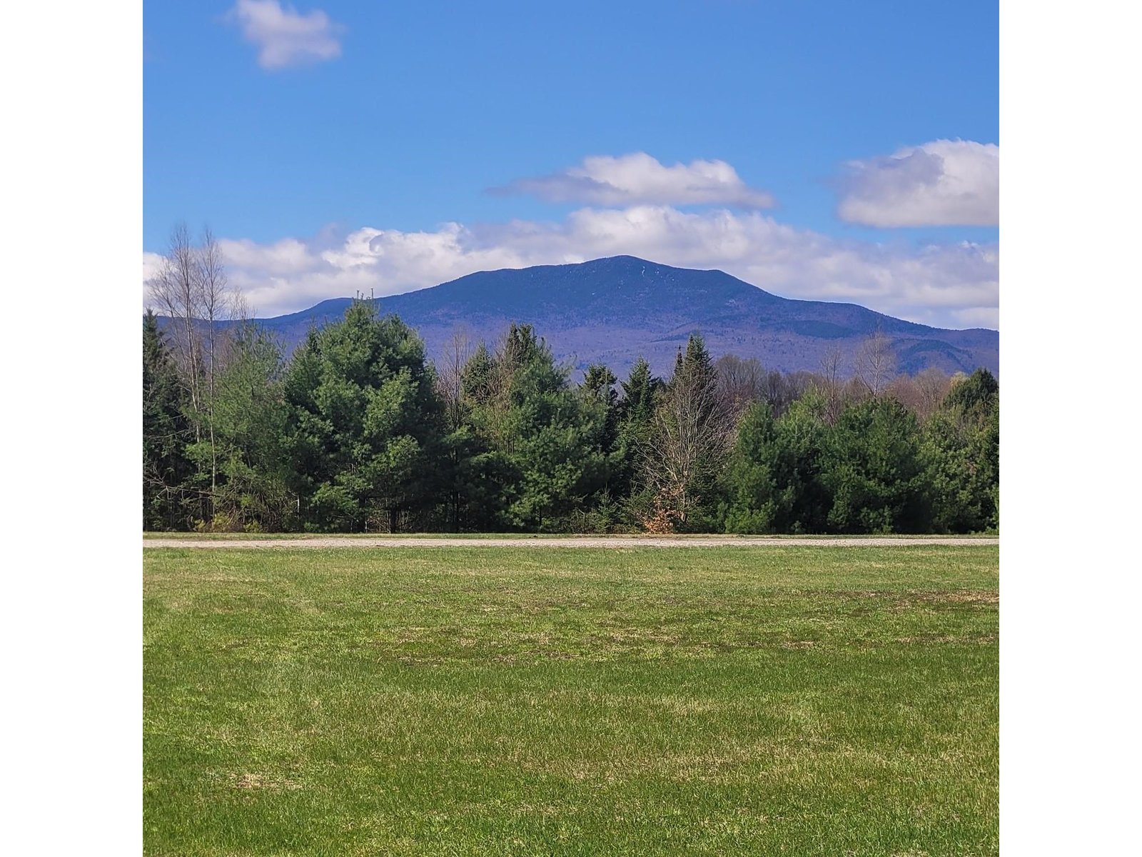 102 River Bend Meadow Drive, Hyde Park