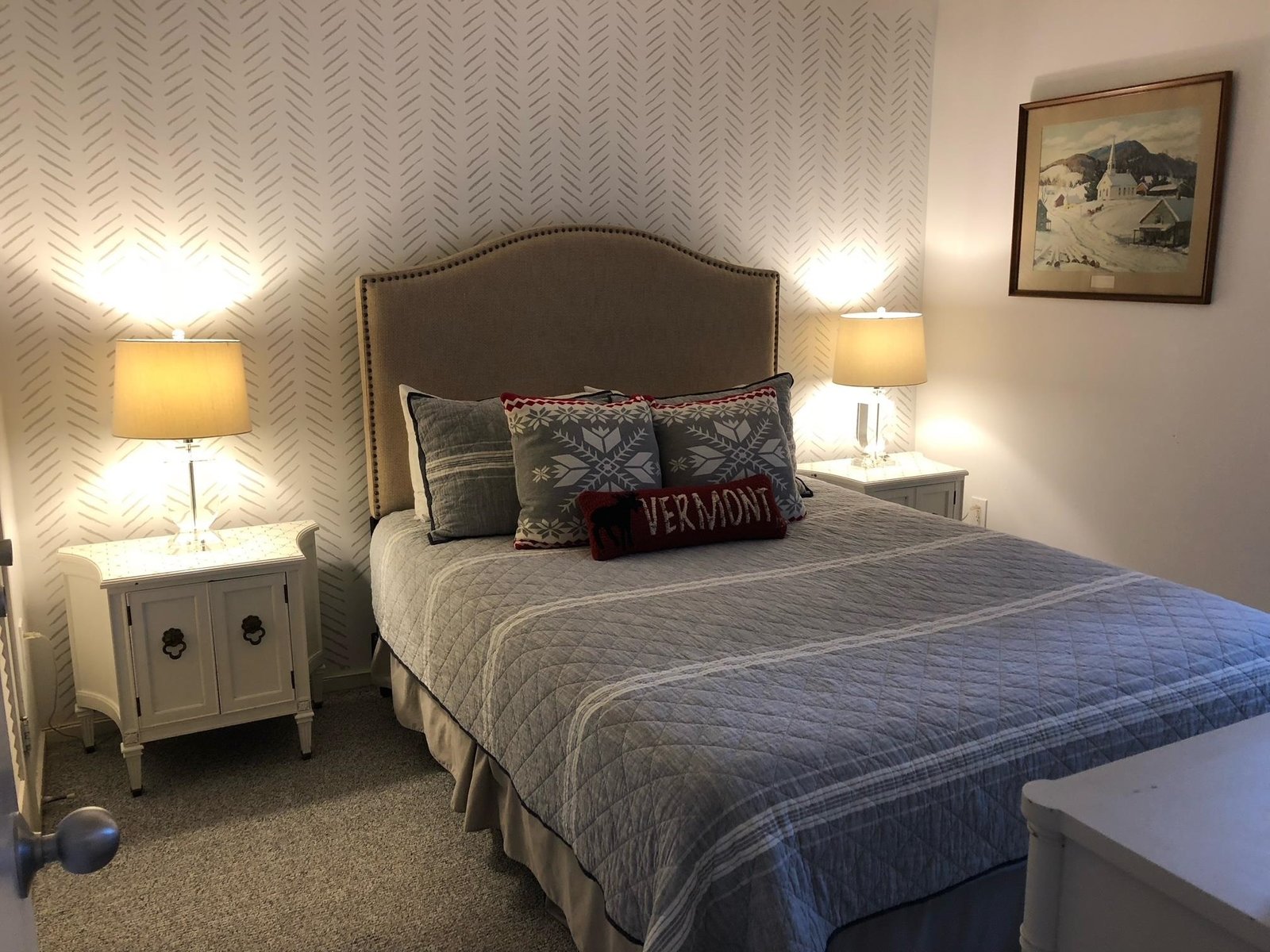 queen bedroom