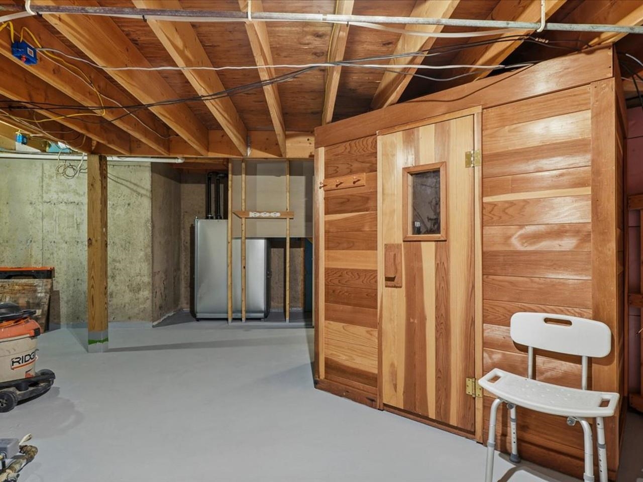 Storage & Sauna