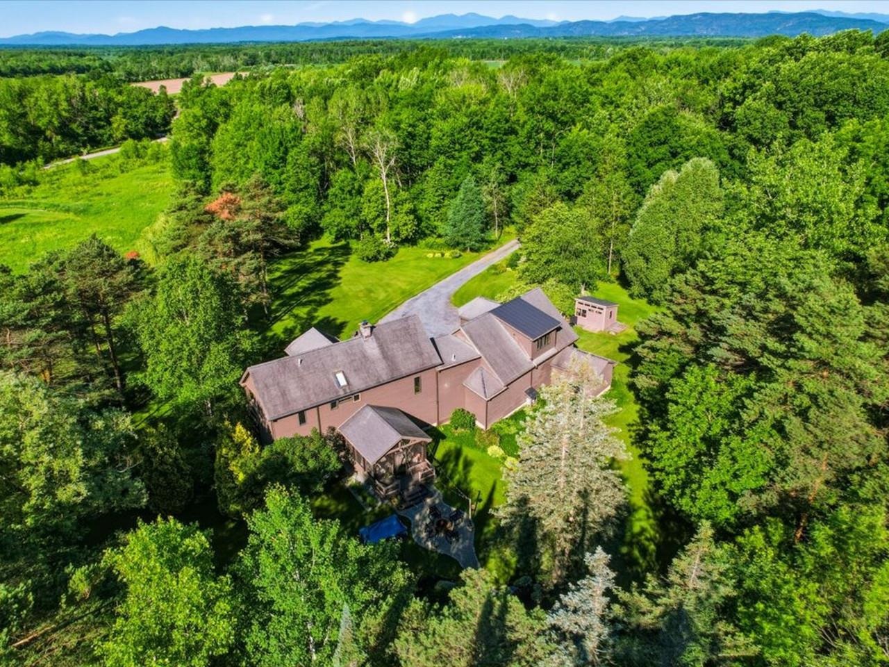 Private Setting Near Trails