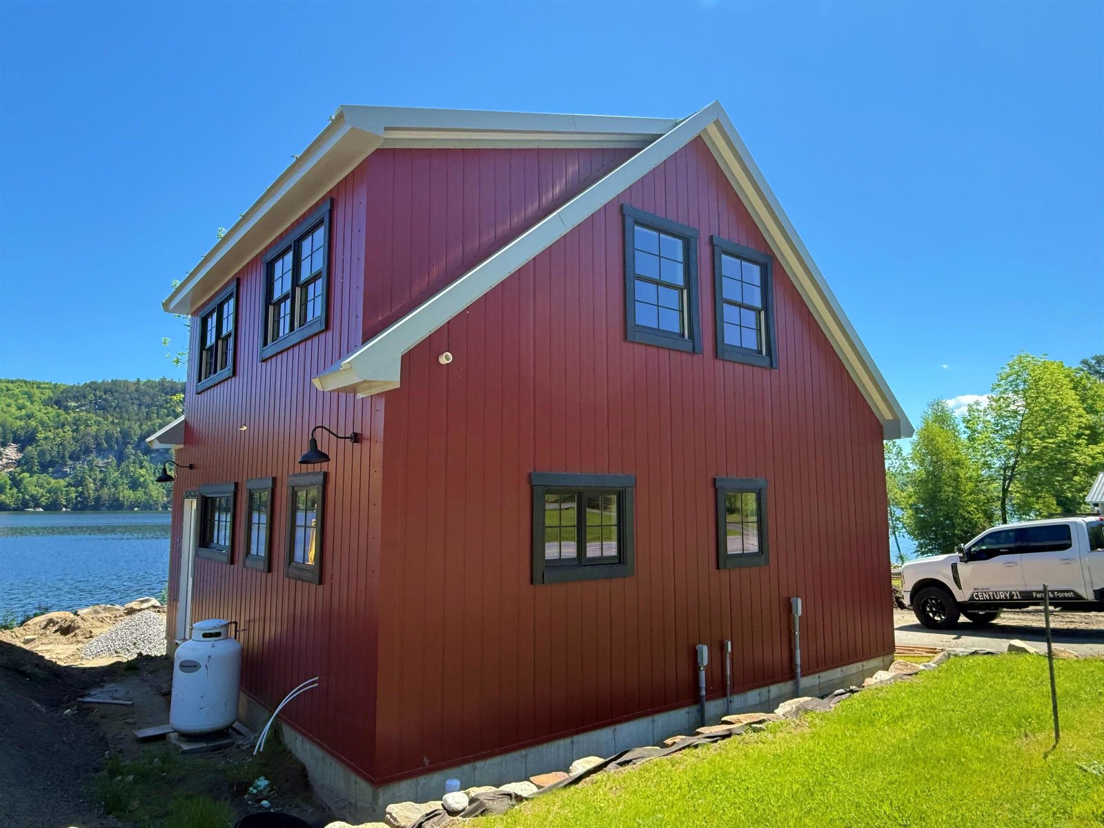 1027 South Barton Road