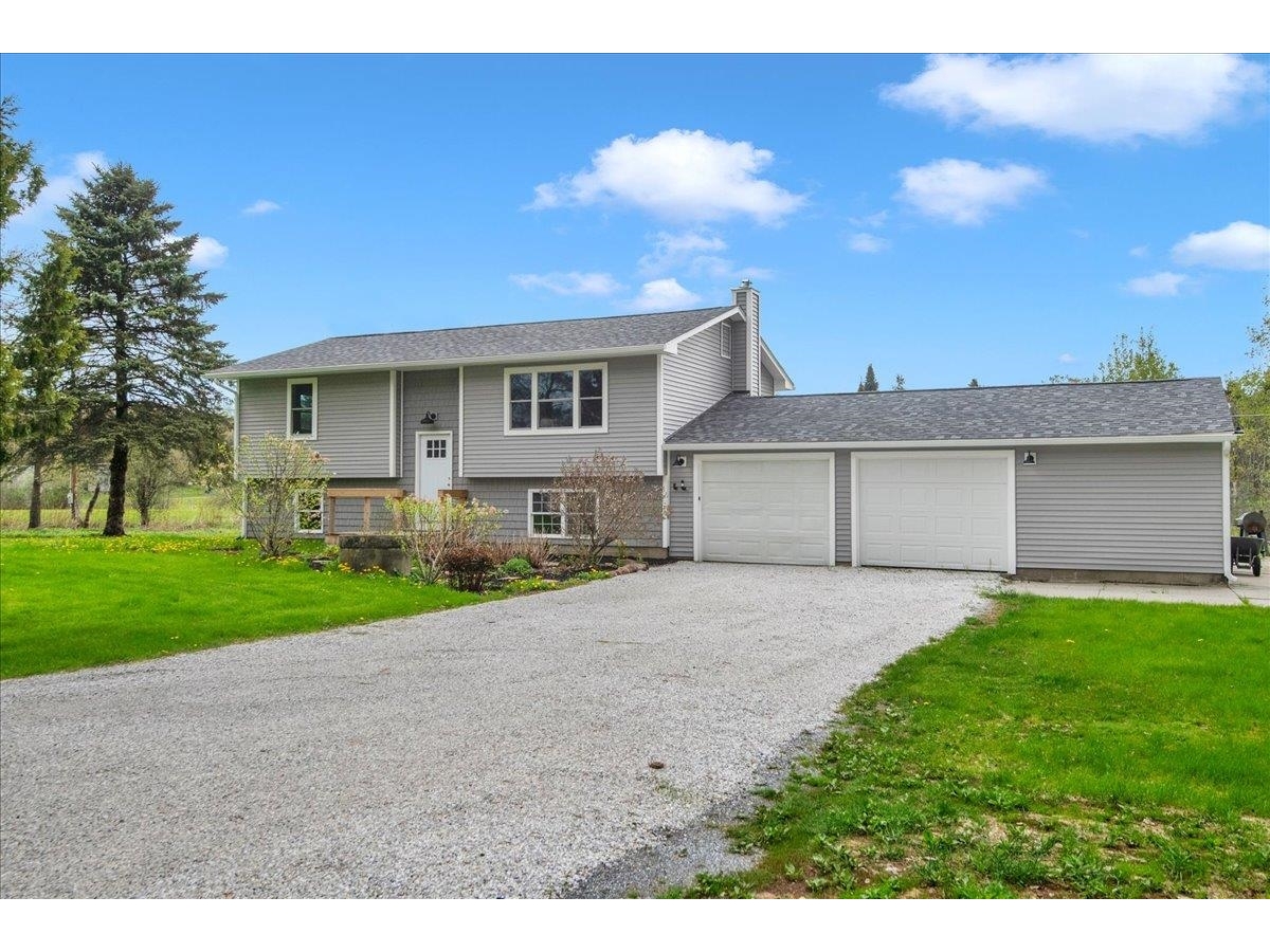 1029 Old Creamery Road, Williston