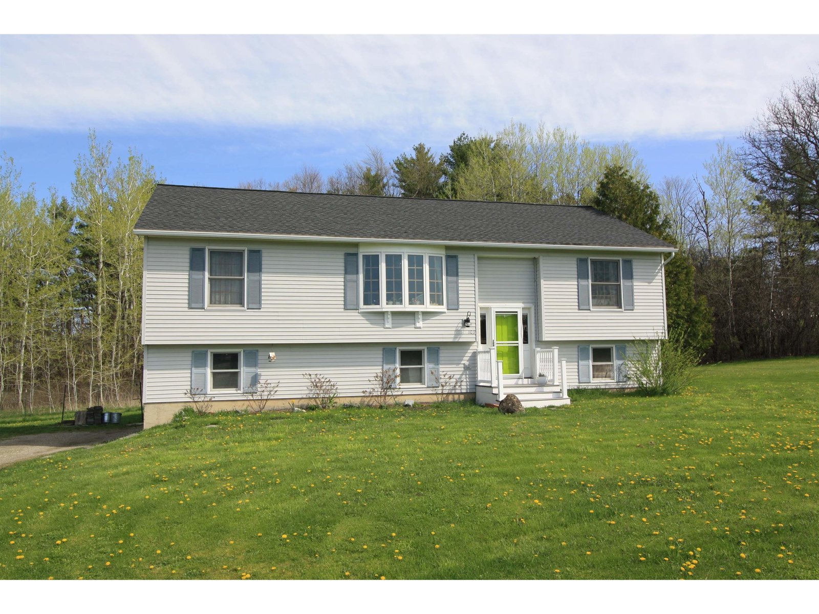 103 Deerfield Lane