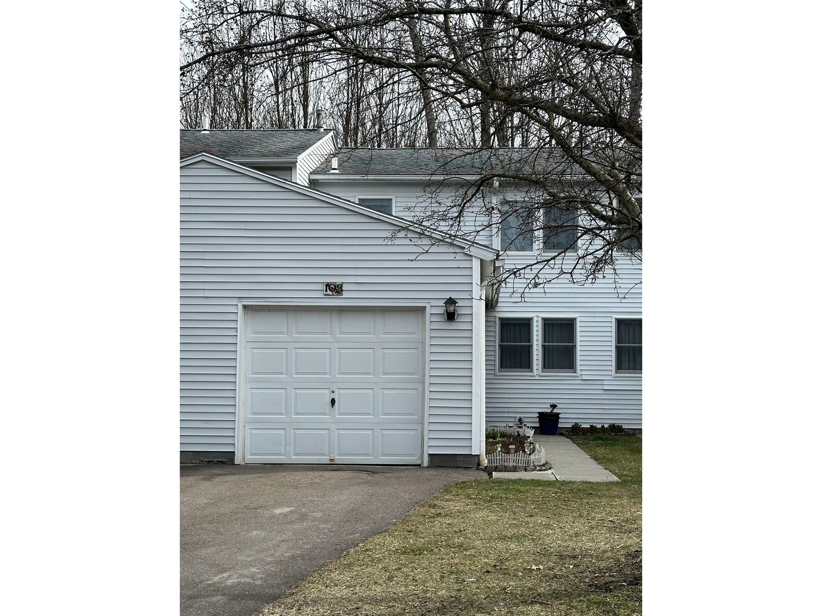 103 Fairmont Place