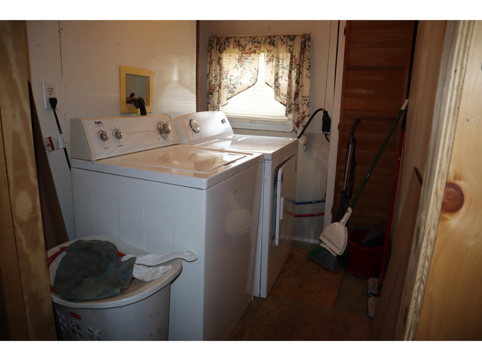 103 Hillview Terrace
