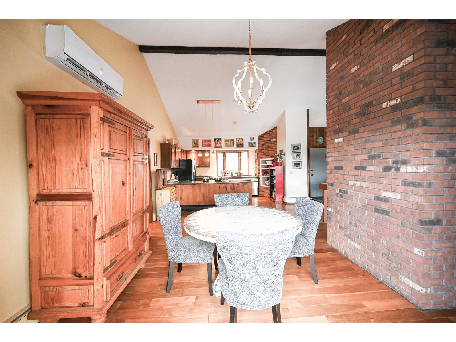103 Silver Circle