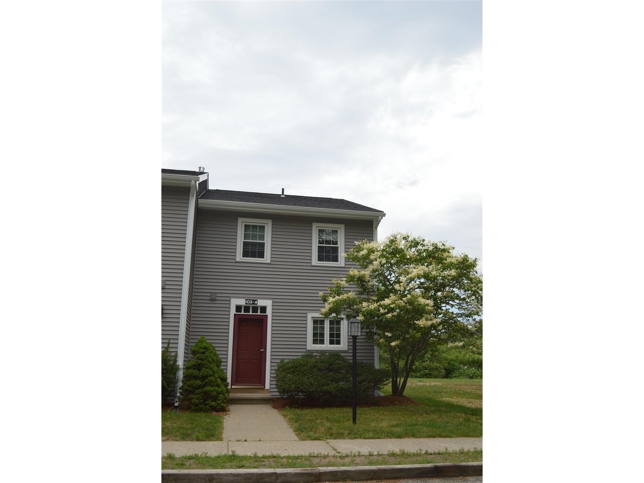 103 Village Common, Unit 4