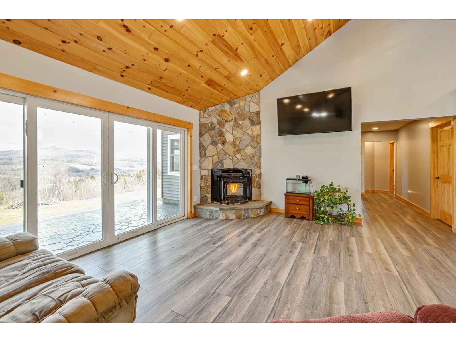 1032 Burton Hill Road