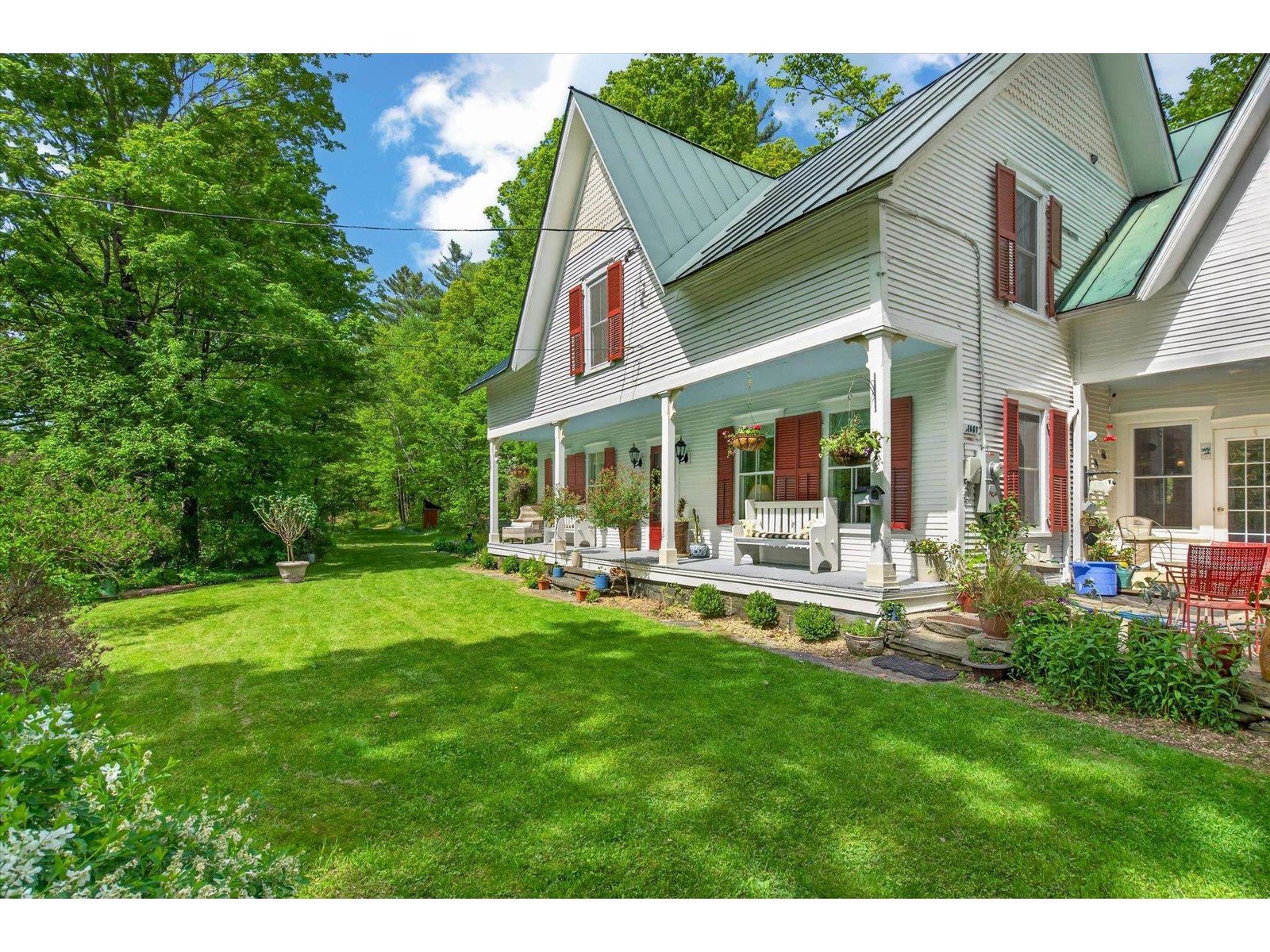 1036 North Main Street, Bethel
