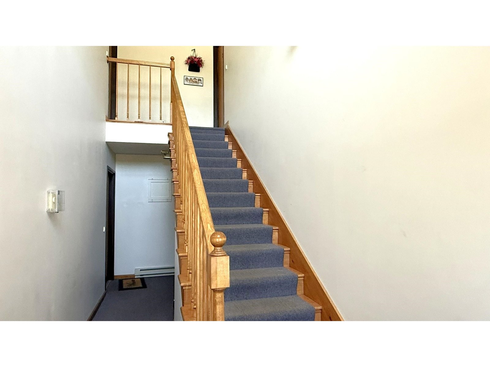 104 Kingsbury Circle, Unit 35