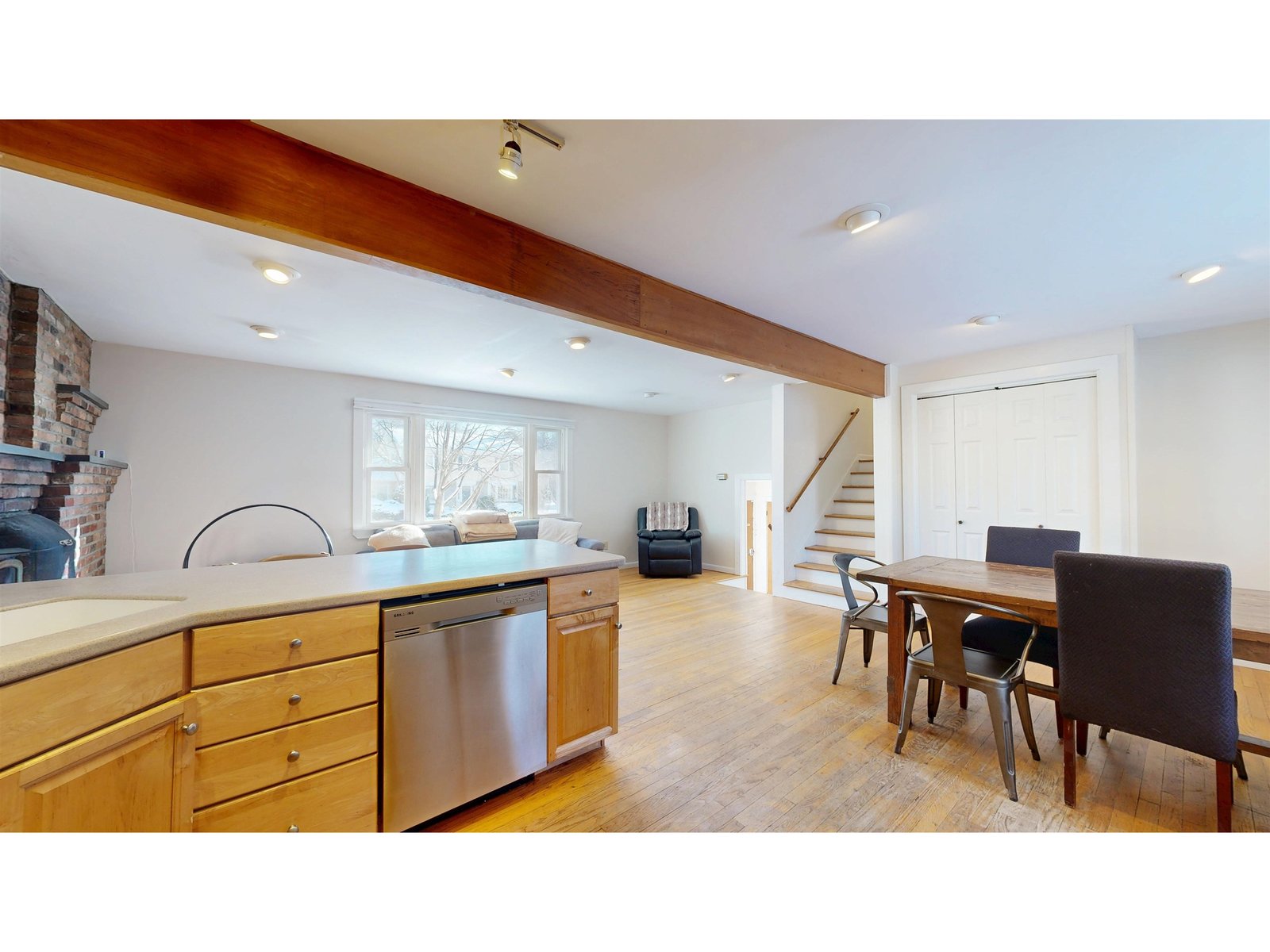 104 Lakewood Parkway
