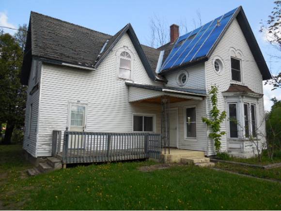 104 Maple Park