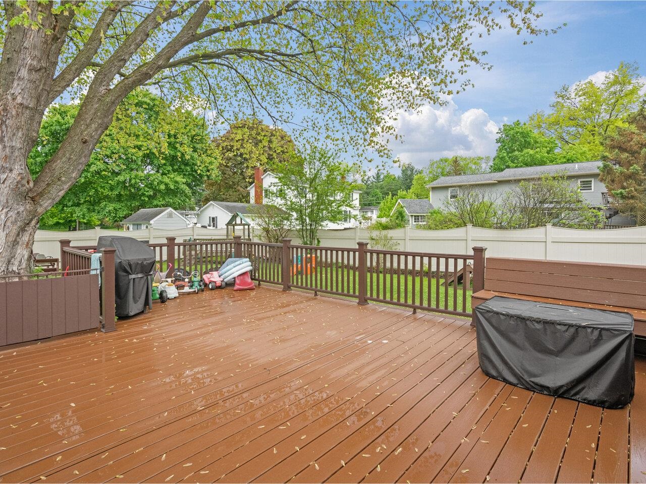Large Back Deck
