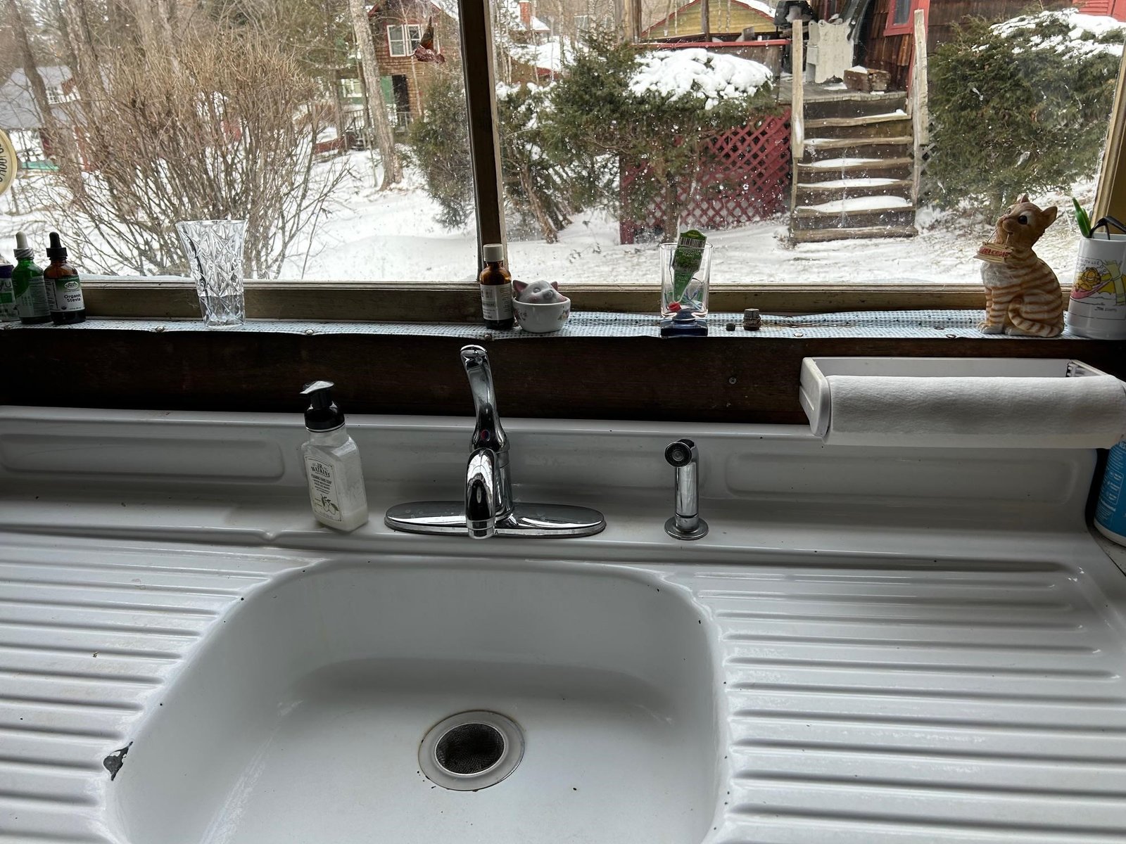 Enamel sink original