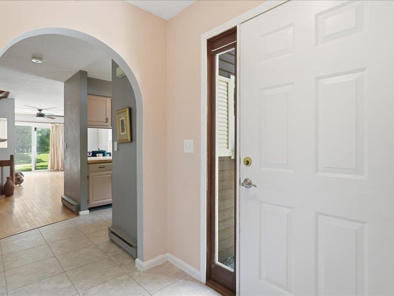 Private End Unit Entry -
