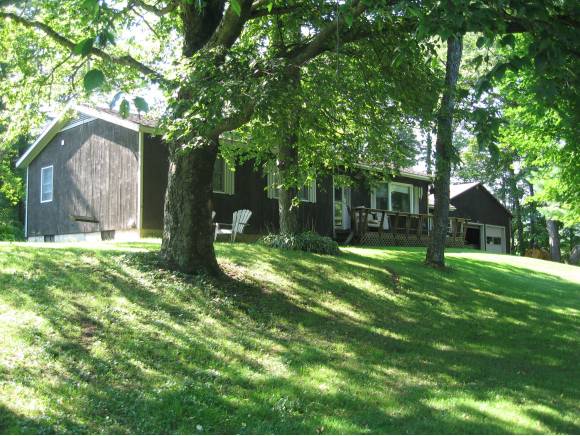1043 HARDSCRABBLE ROAD
