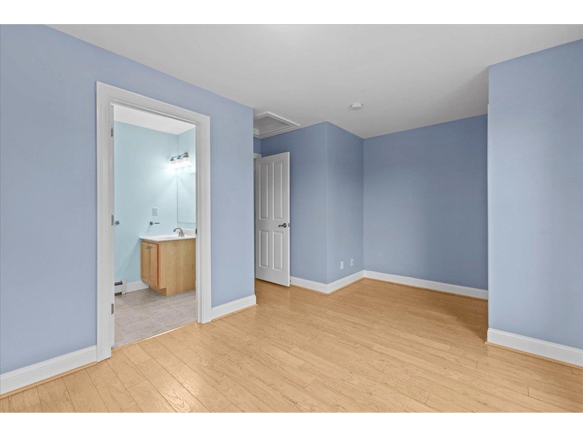 1044 North Avenue, Unit 1