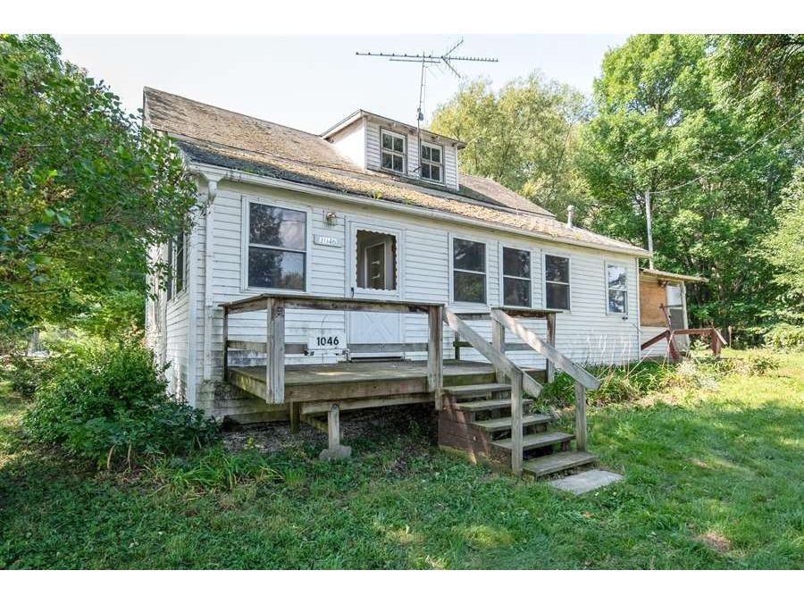 1046 Hathaway Point Road